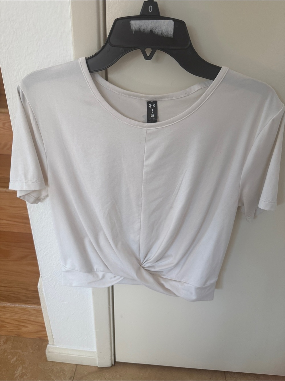 Under Armour White Twist-Knot Crop Tee